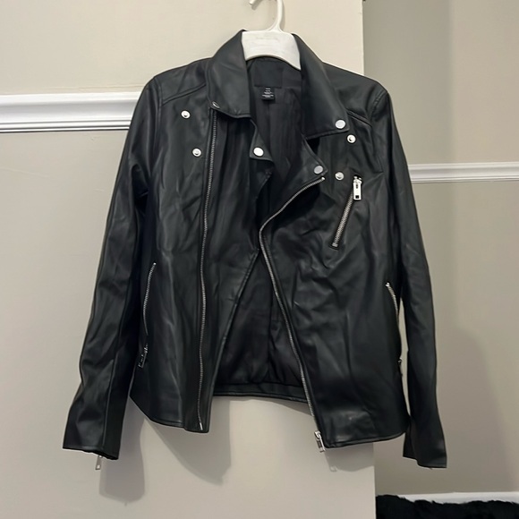 H&M faux leather jacket - Picture 1 of 3